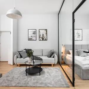 Modern Centrally Located - By Upstairs Krakow
