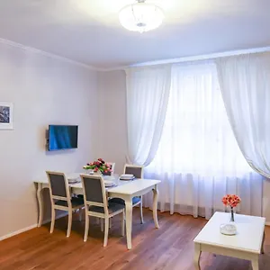 https://white-gray-apartments.praguehotelsweb.com